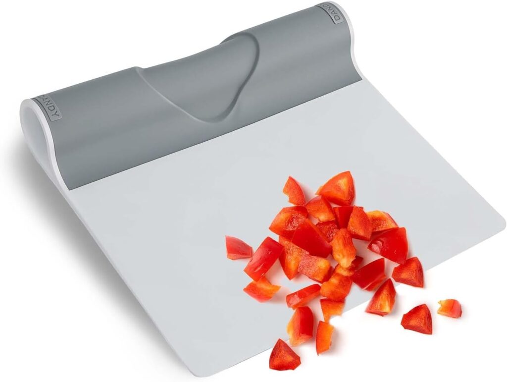 DANDY ScooperDuper – Multi-Purpose Folding Food Mover, Bench Scraper, Dough Scraper, Food Scraper Tool, User-Friendly Kitchen Gadget for Cutting Board and Chef’s Knife