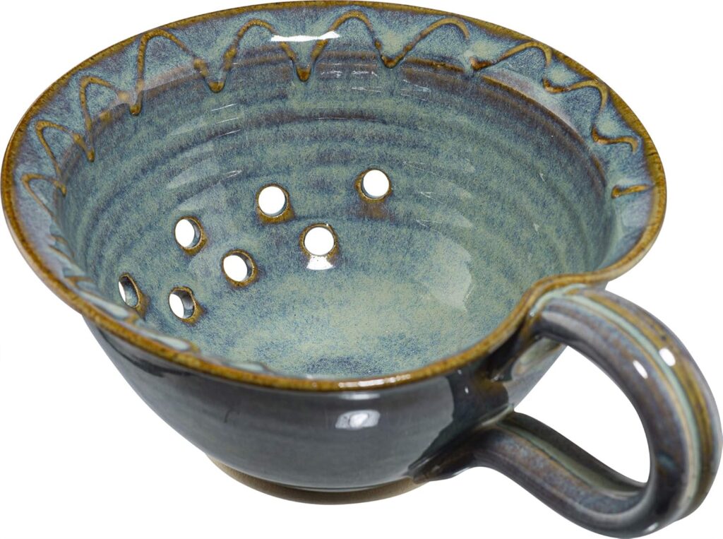 Castle Arch Pottery Irish Handmade Berry and Fruits Washing Bowl 500ml 6×3 Inches