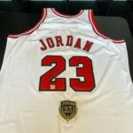 Topps Michael Jordan Hall Of Fame 2009 Signed Chicago Bulls Jersey Uda Upper Deck – Autographed Nba Jerseys