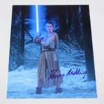 Star Wars: The Force Awakens: Rey’ Daisy Ridley Hand Signed Autographed 8×10 Glossy Photo Loa