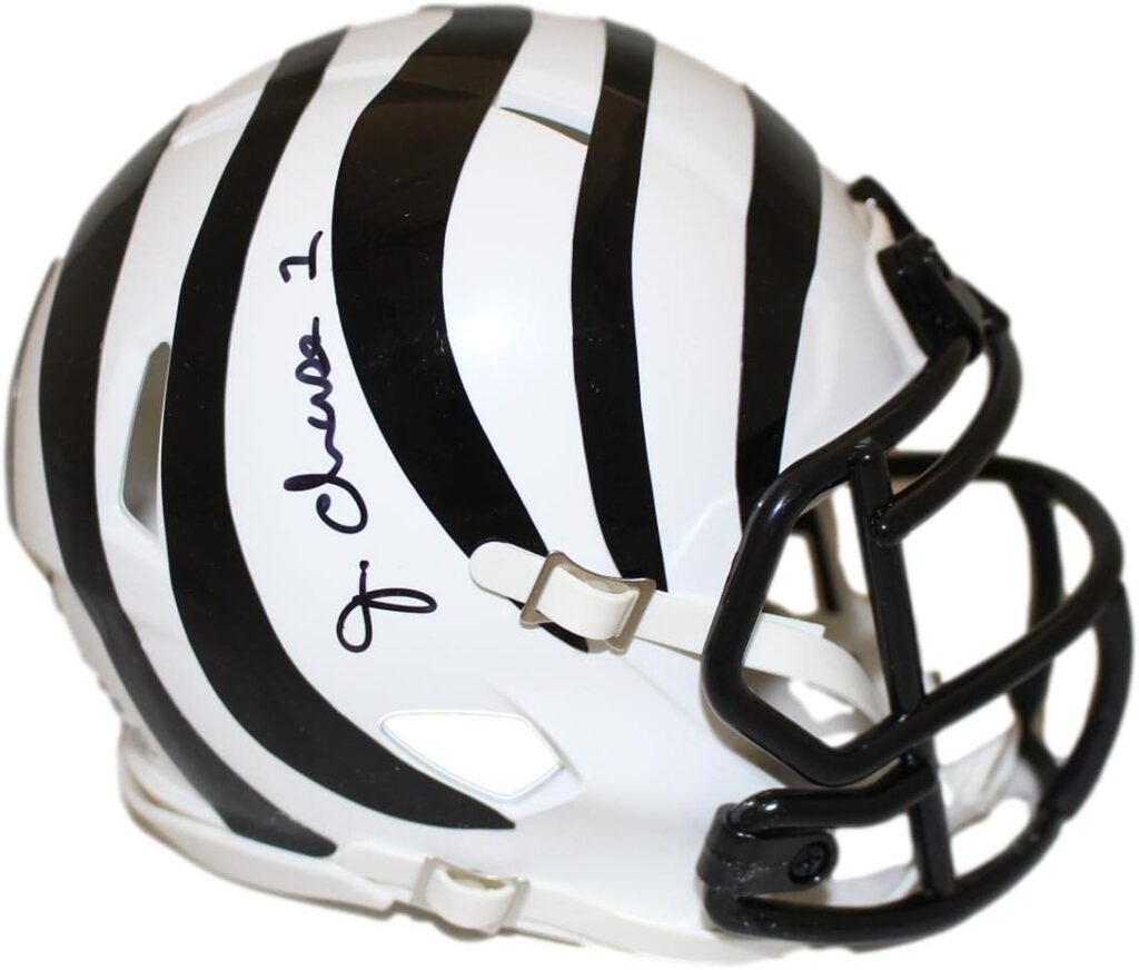 Ja’Marr Chase Signed Bengals 2022 White Alternate Mini Helmet Beckett
