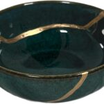 Generic Emerald Green Kintsugi Bowl, Kintsugi Pottery for wellness and reconnection, Kinstugi Gold Repair Ceramic Pottery, Traditional Japanese Decor, Matcha Bowl