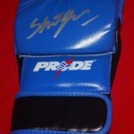MAURICIO RUA SHOGUN PRIDE MMA Signed Glove Beckett Witnessed COA W796961 – Autographed UFC Gloves
