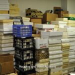 FOOTBALL CARD ESTATE SALE STORAGE UNIT FIND~ (500+) LOADED WITH STARS AND ROOKIES!