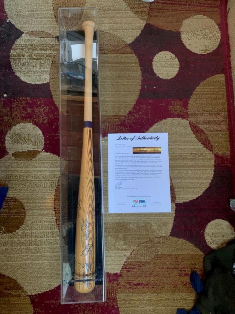 Willie Mays Willie Stargell Whitey Ford Ernie Banks Al Barlick Billy Herman Lou Brock Johnny Mize Bob Feller Monte Irvin Duke Snider Luke Appling Billy Williams Signed Autograph Auto Autographed Baseball Bat PSA/DNA COA Big Stick