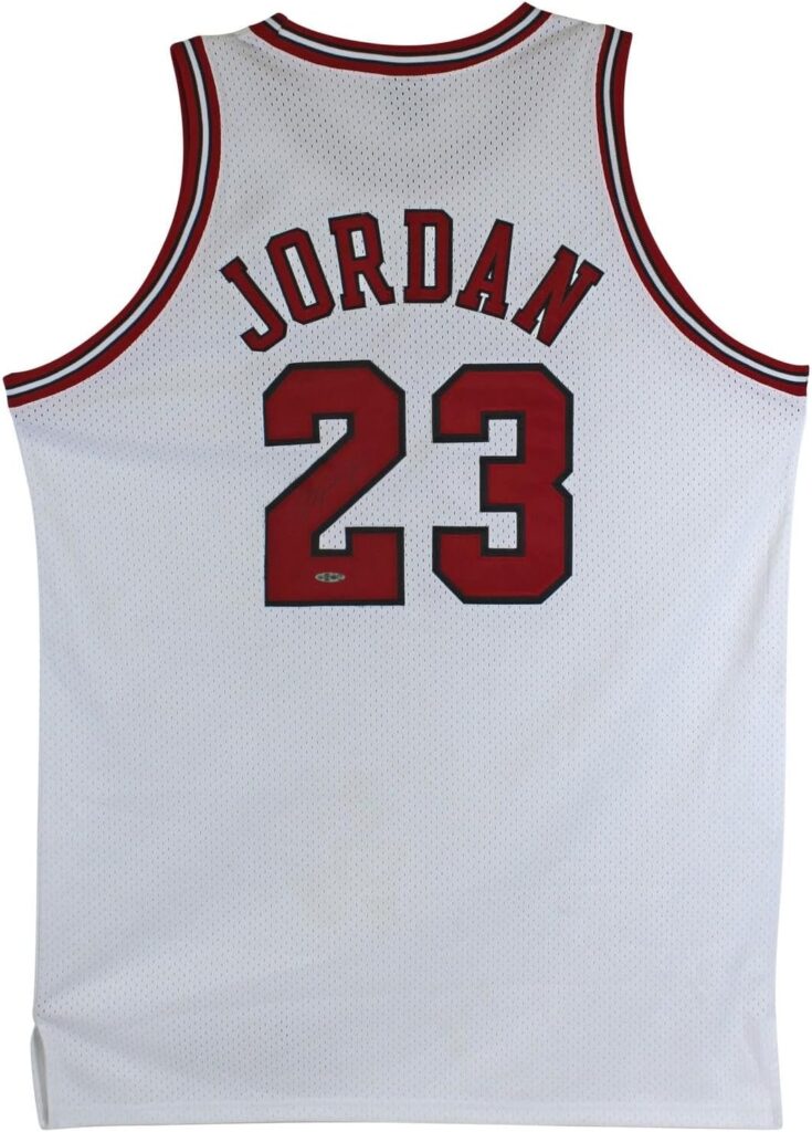 Bulls Michael Jordan Signed Nike Size 50 Jersey UDA #BAH44504 – Autographed NBA Jerseys