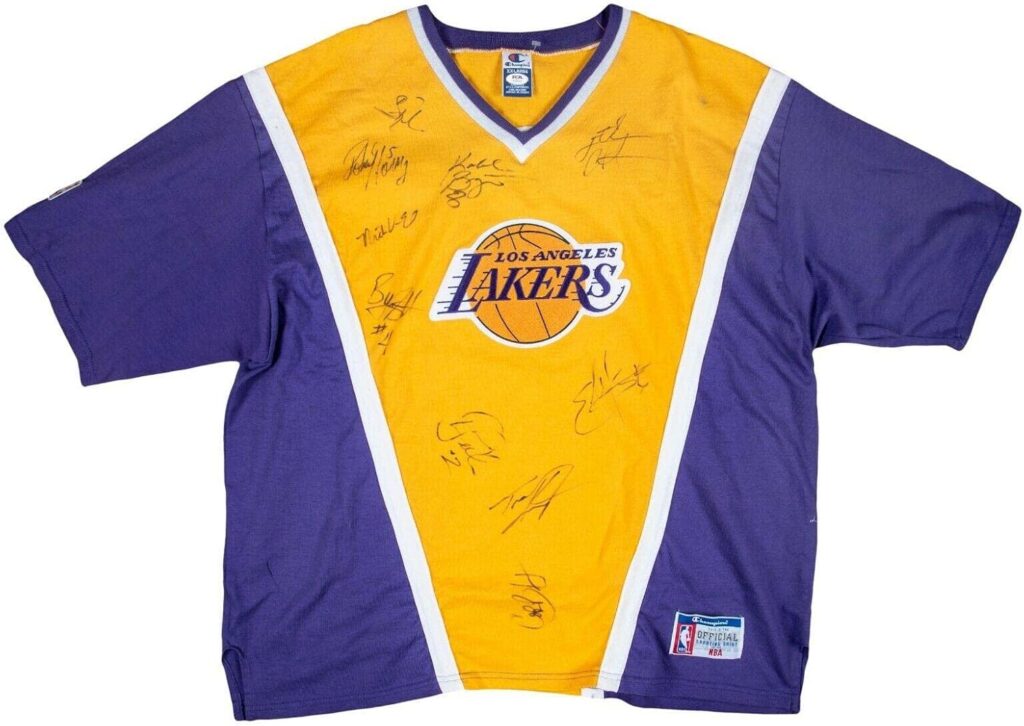 Kobe Bryant Rookie 1996-97 Los Angeles Lakers Team Signed Jersey PSA DNA COA – Autographed NBA Jerseys