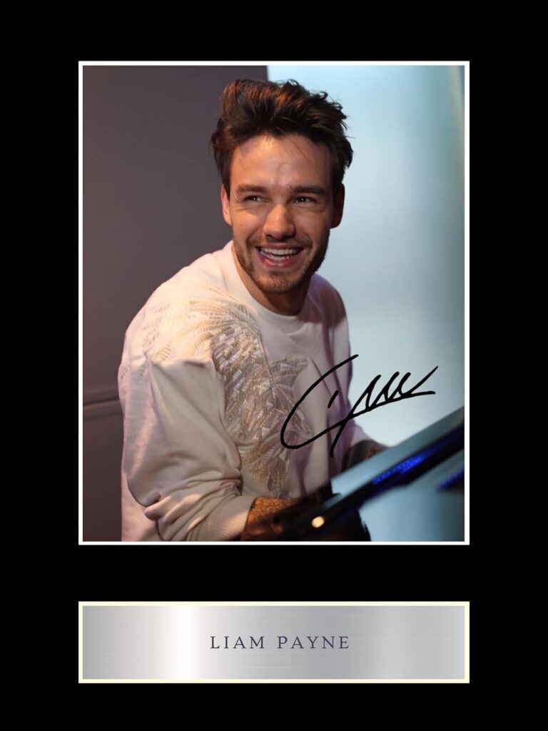 Liam Payne Pre Printed Signature Signed Mounted Photo Display #2 Printed Autograph Picture 10×8 Inch Mount