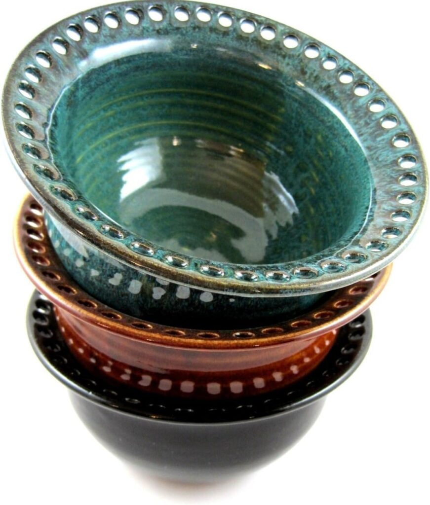 Handmade pottery jewelry holder – Artisan ceramic bowl for rings, earrings, necklaces and more