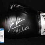 John Leo Dato signed glove, Beckett BAS BE86808 – Autographed MLB Gloves