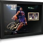 ORIMAMI The King of Dunk Vince Carter Poster Desktop Framed Photo Gift 8×6 Inches,with Signed and 1x35mm Film Mini Cell Display,Great Memorabilia Gifts for Basketball Fans