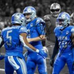 Ikonic Fotohaus Jared Goff David Montgomery Jahmyr Gibbs Signed Photo Autograph Print Wall Art Home Decor, 8 x 10 Inch, White