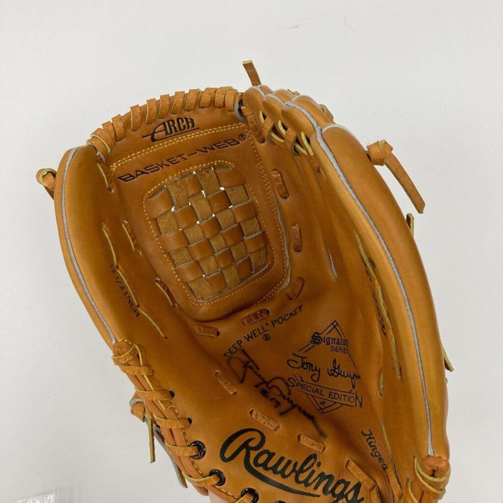 Tony Gwynn #19 Signed Rawlings Game Model Baseball Glove JSA COA – Autographed MLB Gloves