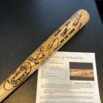 1996 New York Yankees World Series Champs Team Signed Bat Derek Jeter JSA COA – Autographed MLB Bats