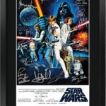 HWC Trading Star Wars a New Hope Movie Poster Cast Signed 16″ x 12″ Framed Gift Printed Autograph Film Mark Hamill Harrison Ford Carrie Fisher Alec Guinness George Lucas Print Photo Picture Display –