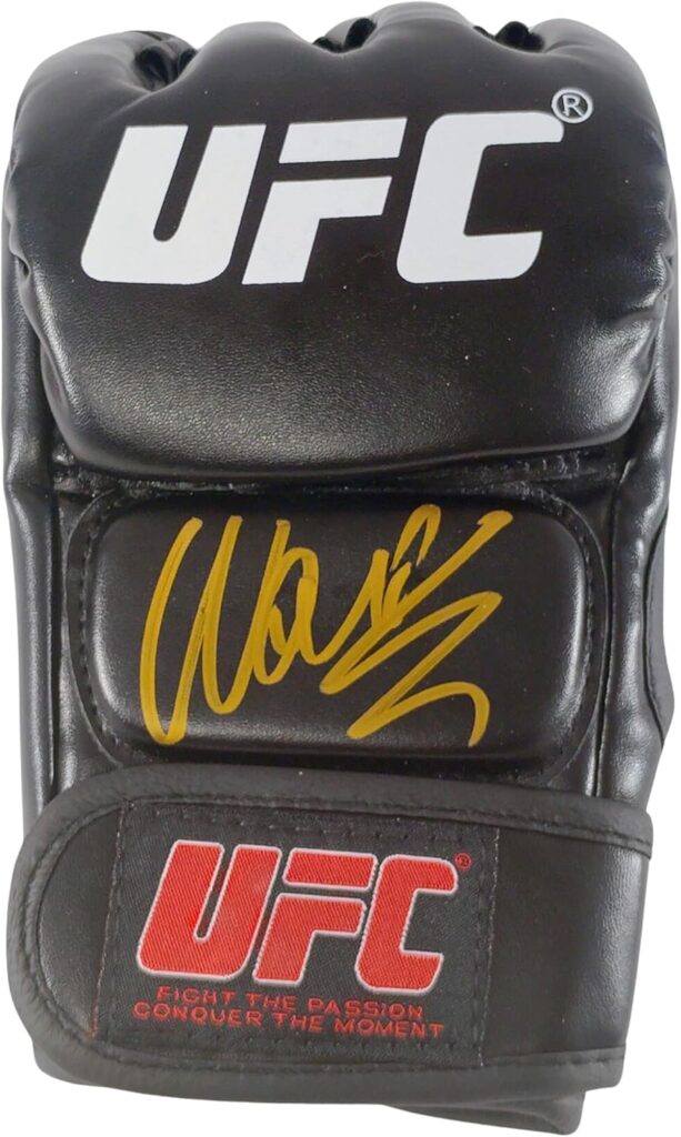 Wanderlei Silva Signed MMA Glove Beckett Authentic Autograph UFC Ultimate Fighting Championship Gloves Sports Memorabilia Gifts for Men and Women