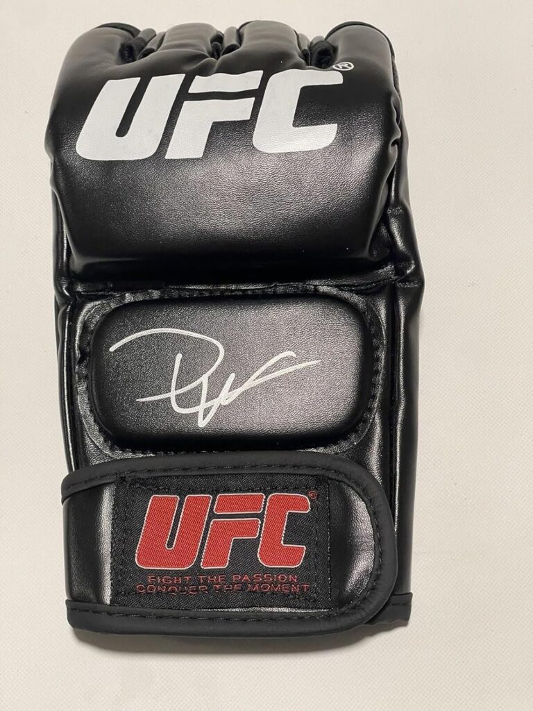 Diego Lopes Signed Glove UFC IP Beckett BAS COA Autographed d – Autographed MLB Gloves