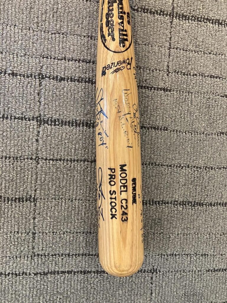 MLB rookies of the year Signed Bat Moon 54, Virdon 55, Howard 60 Matlock 72 JSA – Autographed MLB Bats