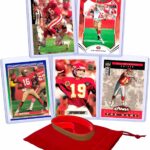 Joe Montana Football Cards (5) Assorted Bundle – San Francisco 49ers Trading Card Gift Set